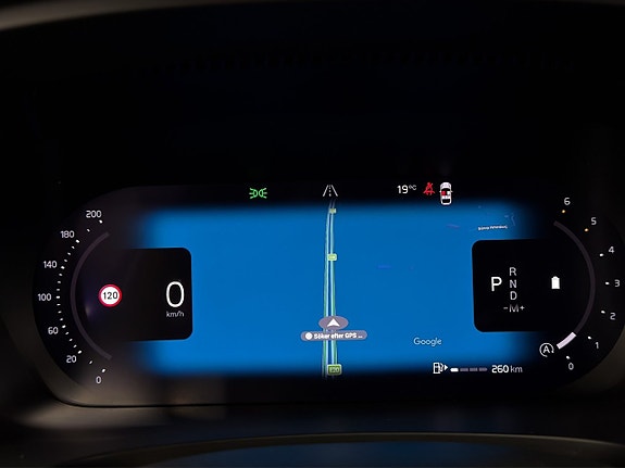 Volvo V90 Cross Country 16 of 30
