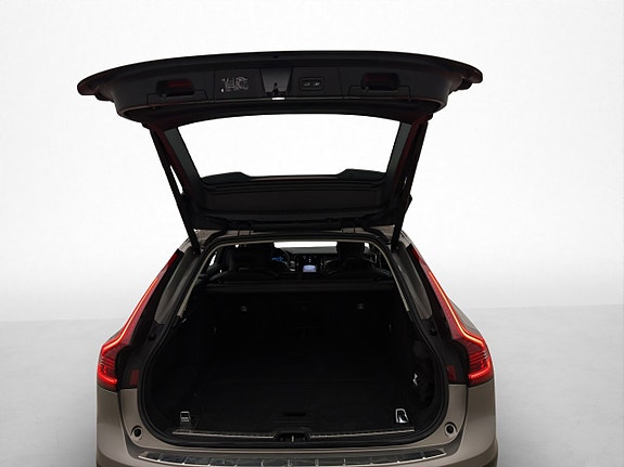 Volvo V90 Cross Country 28 of 30