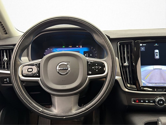 Volvo V90 Cross Country 14 of 30