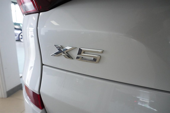 BMW X5 11 of 13