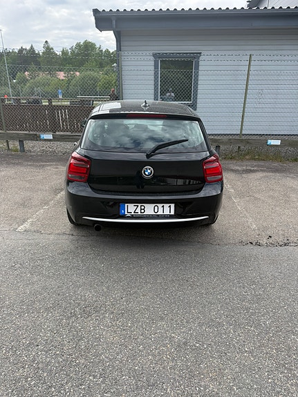 BMW 116i 5 of 5