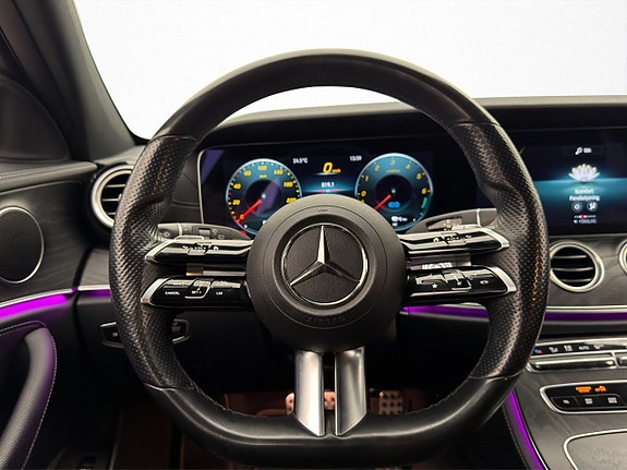 Mercedes-Benz E300 14 of 30