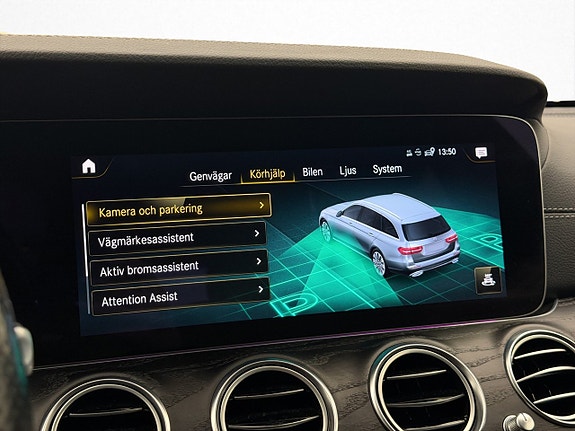 Mercedes-Benz E300 24 of 30