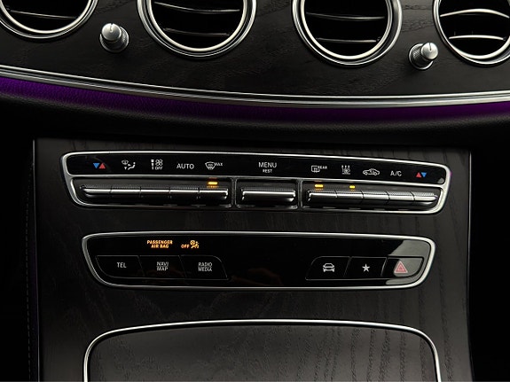 Mercedes-Benz E300 30 of 30