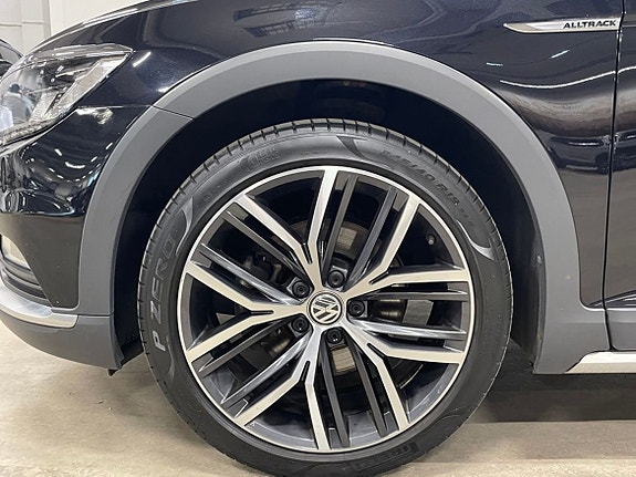 Volkswagen Passat Alltrack 5 of 5