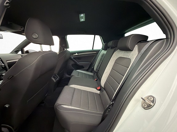 Volkswagen Golf I 26 of 30