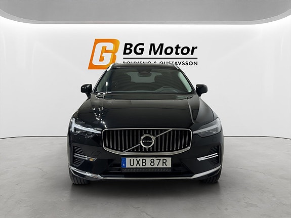 Volvo XC60 2 of 5