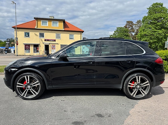 Porsche Cayenne 5 of 5