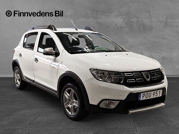 Dacia Sandero Stepway 2 of 5