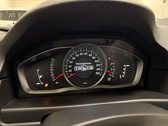 Volvo XC70 16 of 22