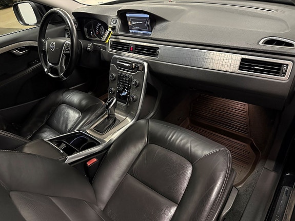 Volvo XC70 7 of 22