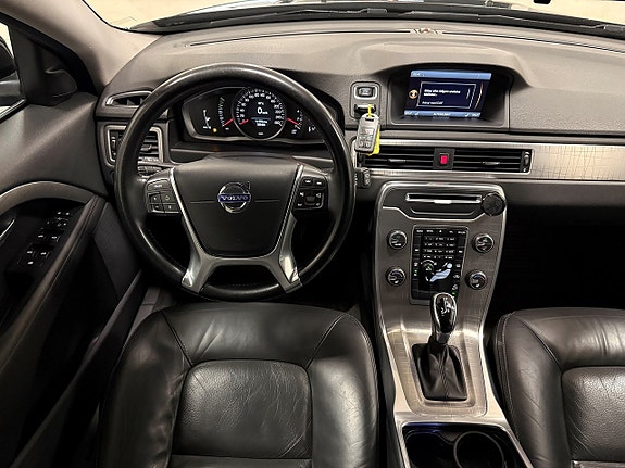 Volvo XC70 8 of 22