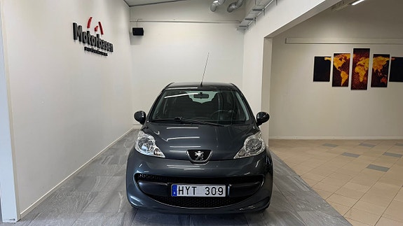 Peugeot 107 4 of 5