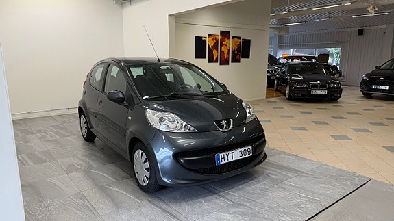 Peugeot 107 3 of 5