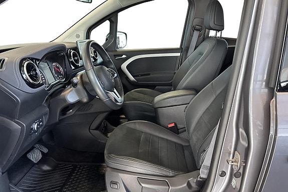 Mercedes-Benz EQT200 14 of 26