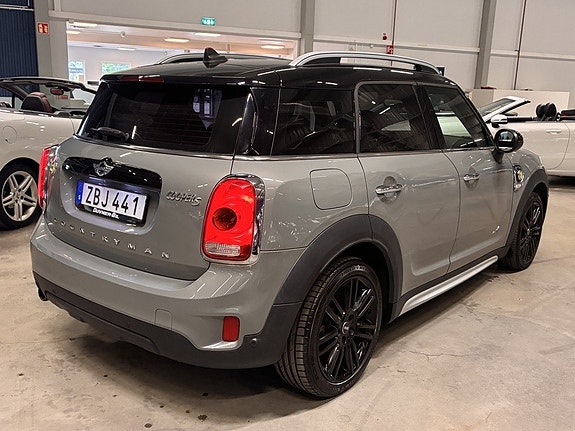 MINI Countryman Cooper SE 3 of 5