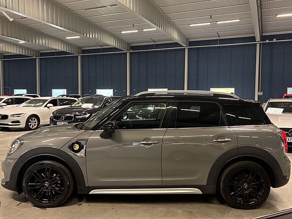 MINI Countryman Cooper SE 5 of 5