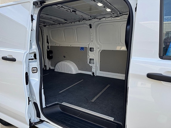 Volkswagen Transporter 4 of 5