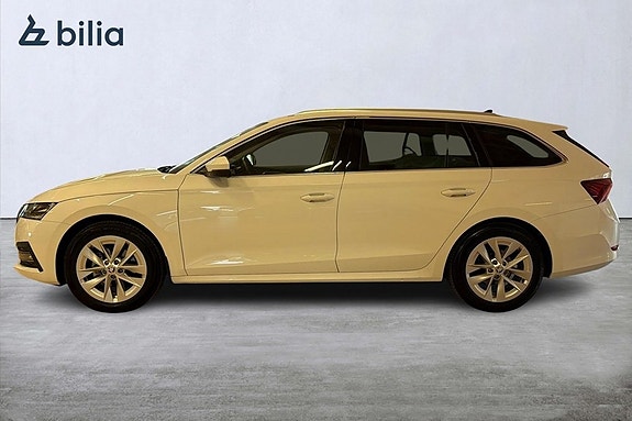 Skoda Octavia 2 of 5