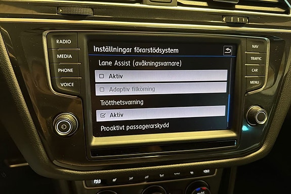 Volkswagen Tiguan 21 of 23