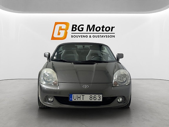 Toyota MR2 2 of 5