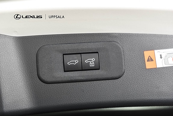 Lexus NX450h+ 11 of 21