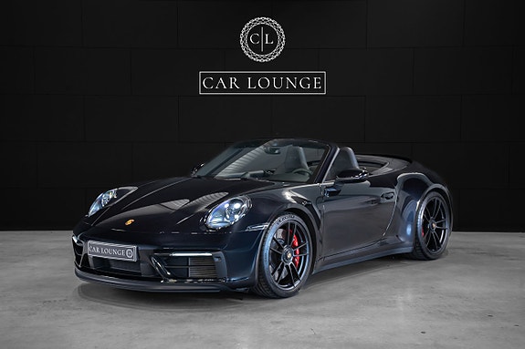 Porsche 911 Carrera GTS 6 of 19