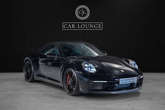 Porsche 911 Carrera GTS 8 of 19