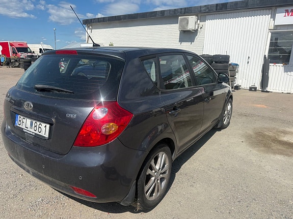 Kia Ceed 5 of 5