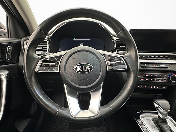 Kia XCeed 12 of 30
