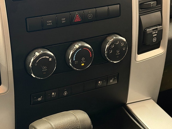 Dodge RAM 1500 28 of 30