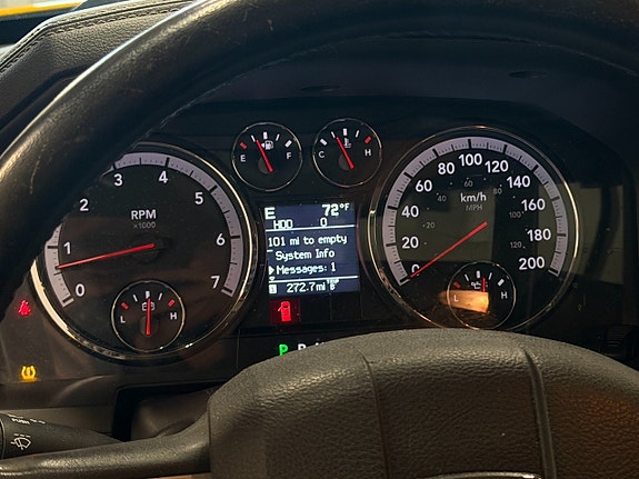 Dodge RAM 1500 24 of 30