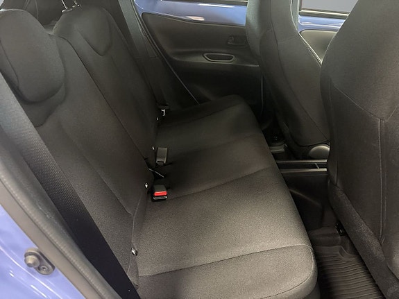 Toyota Aygo X 8 of 14