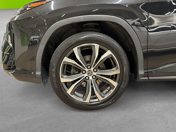 Lexus RX450h 8 of 19