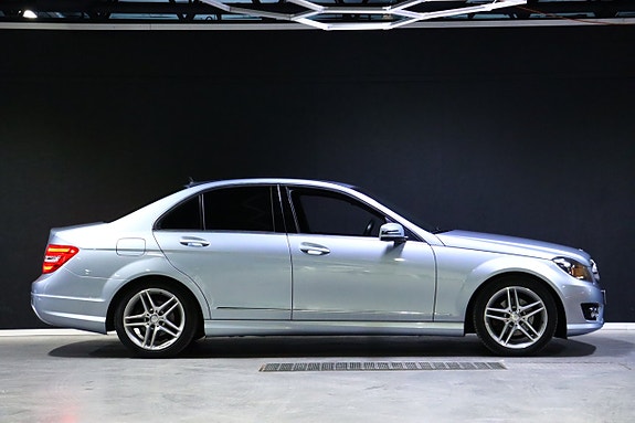 Mercedes-Benz C180 8 of 30