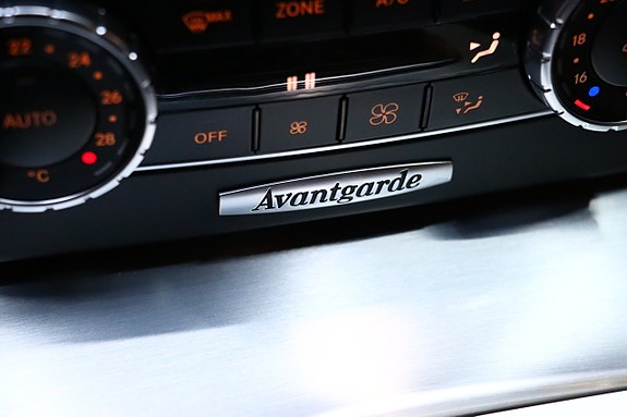 Mercedes-Benz C180 27 of 30