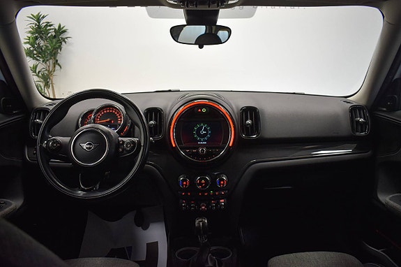 MINI Countryman Cooper 10 of 28