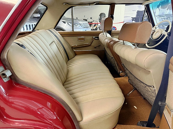 Mercedes-Benz W108/W109 11 of 20