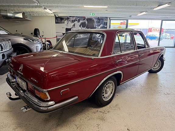 Mercedes-Benz W108/W109 3 of 5