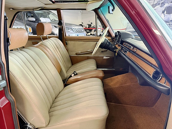 Mercedes-Benz W108/W109 10 of 20