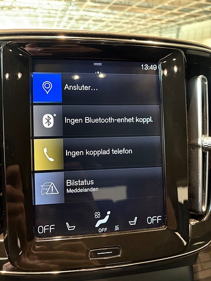 Volvo XC40 15 of 17