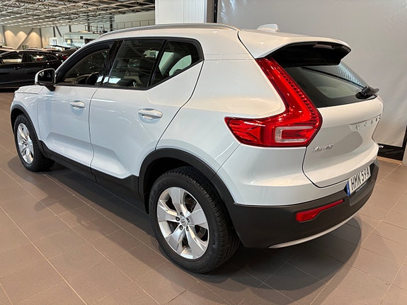 Volvo XC40 5 of 5