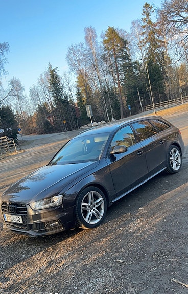 Audi A4 3 of 7