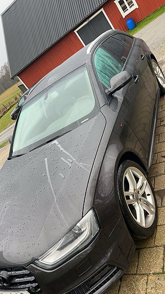Audi A4 2 of 7