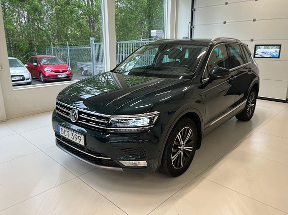 Volkswagen Tiguan 2 of 5
