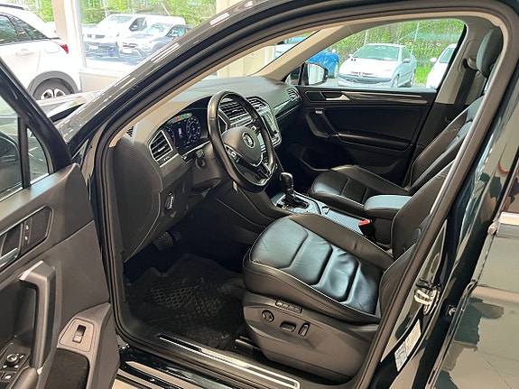 Volkswagen Tiguan 5 of 5
