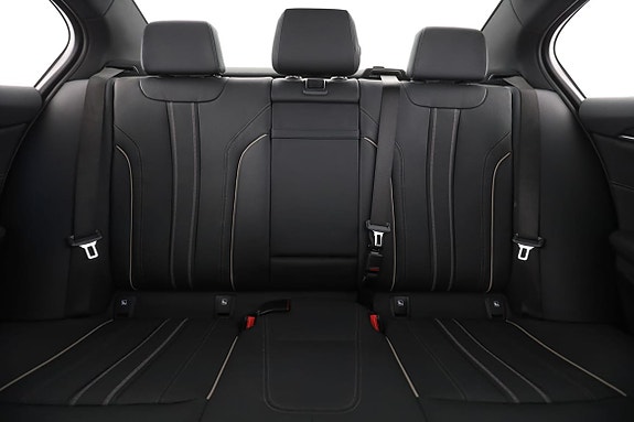 BMW 545e 15 of 30