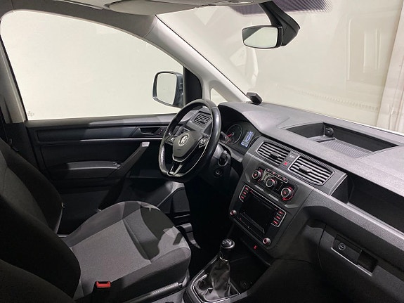Volkswagen Caddy Maxi 2 of 5