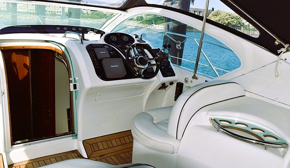 Fairline Targa 34 – Stil, kraft och komfort i perfekt harmon 14 of 26