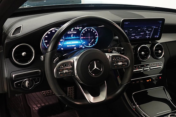 Mercedes-Benz C300 6 of 25